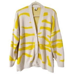 CAbi Spring 2021 Roar Cardigan size XL